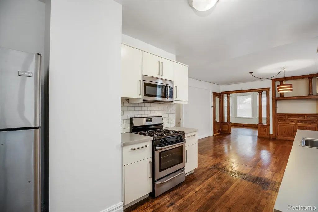 310 Hendrie Street Detroit City MI 48202