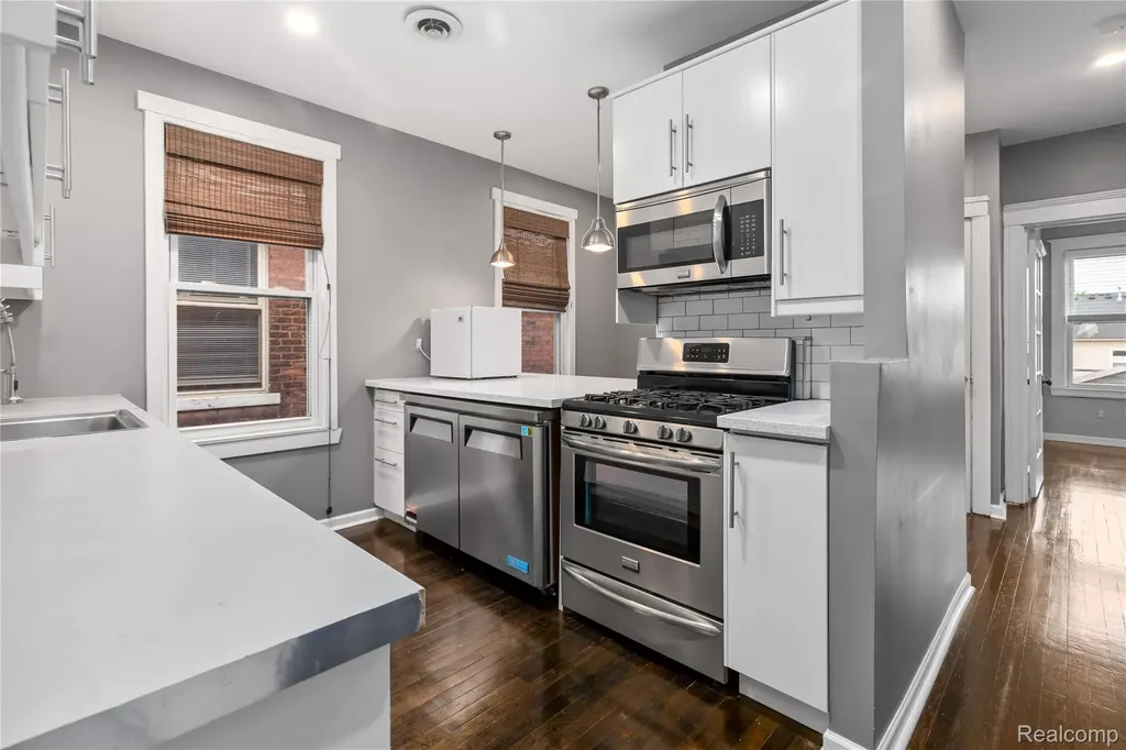 310 Hendrie Street Detroit City MI 48202
