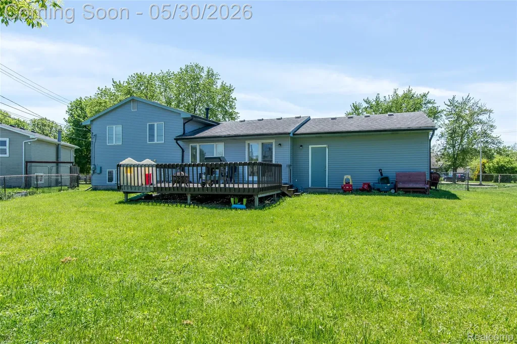 32704 Ann Arbor Trail Westland City MI 48185