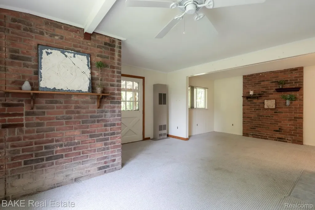 800 Parkview Drive Plymouth City MI 48170