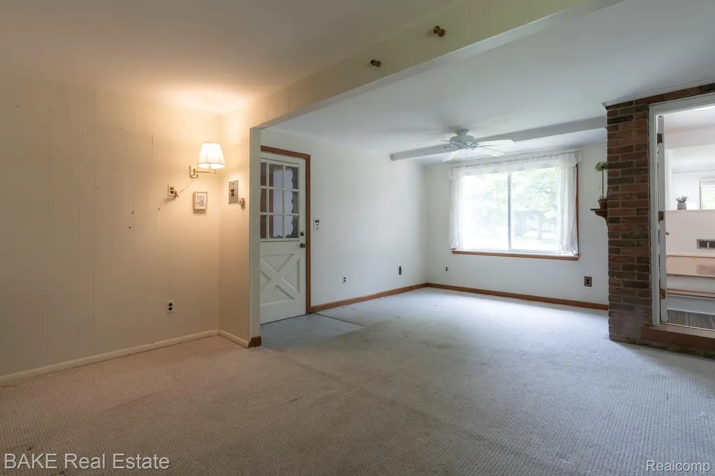 800 Parkview Drive Plymouth City MI 48170