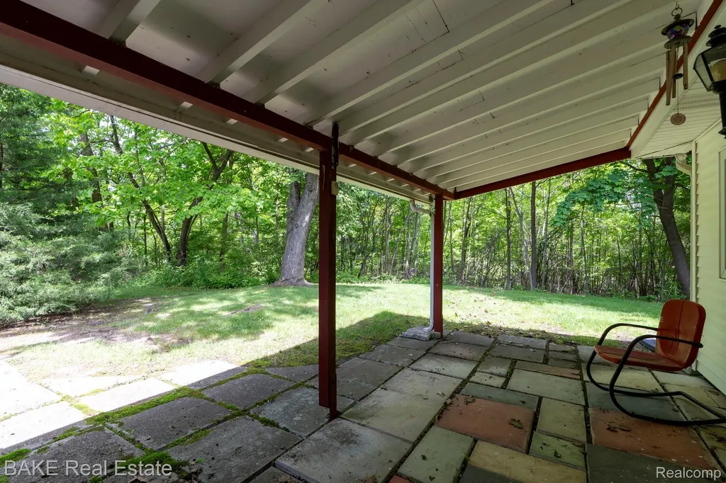 800 Parkview Drive Plymouth City MI 48170