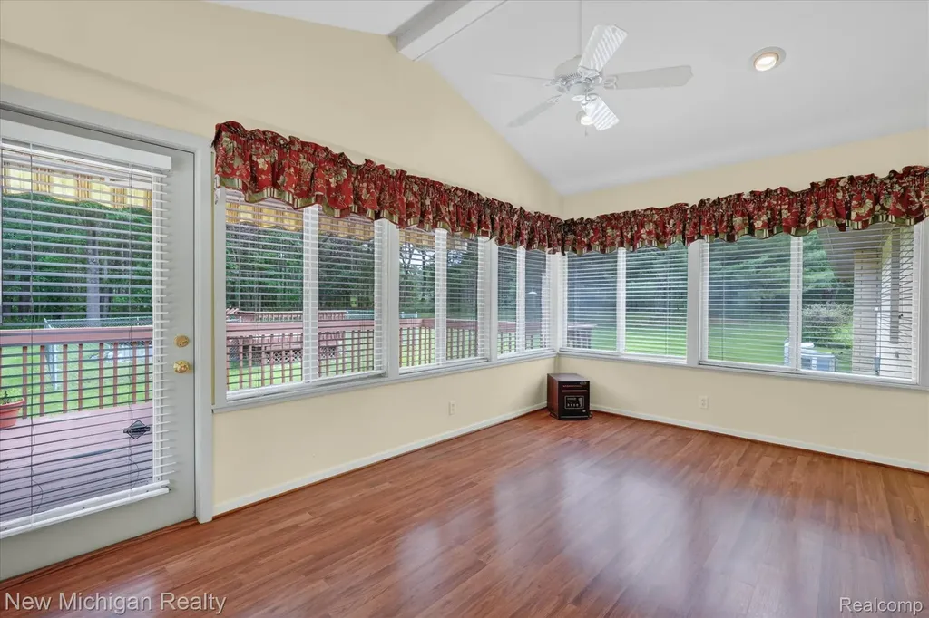 1325 Pine Grove Lane Milford Charter Township MI 48381