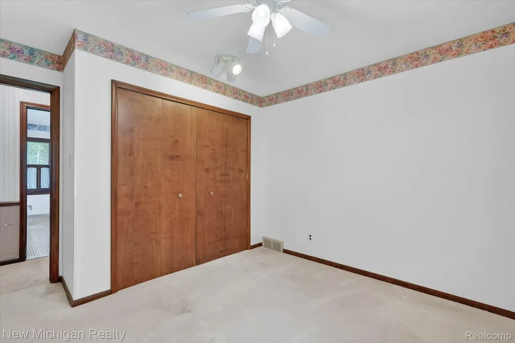 1325 Pine Grove Lane Milford Charter Township MI 48381