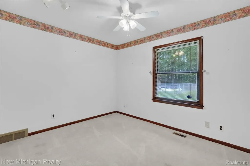 1325 Pine Grove Lane Milford Charter Township MI 48381