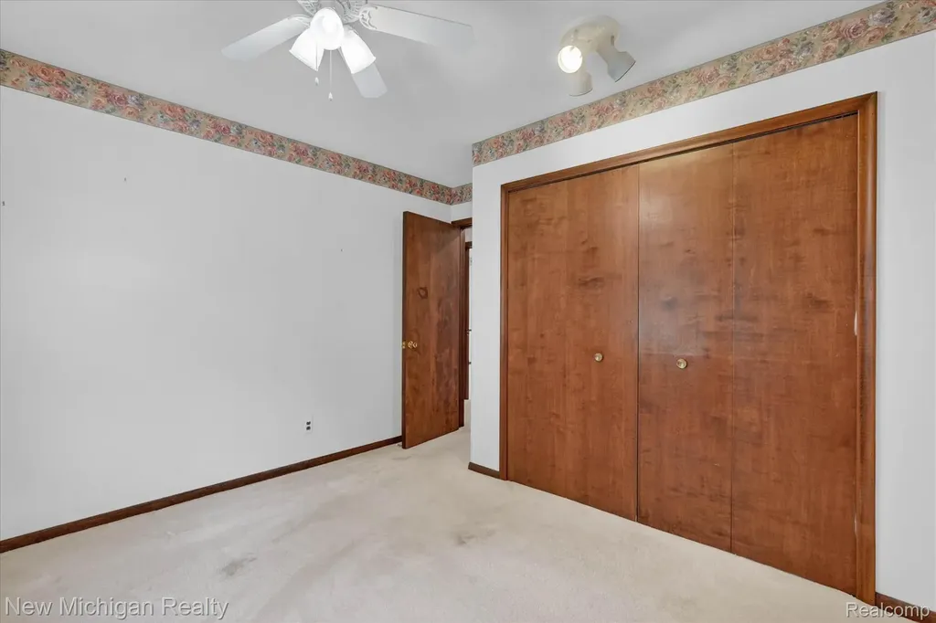 1325 Pine Grove Lane Milford Charter Township MI 48381