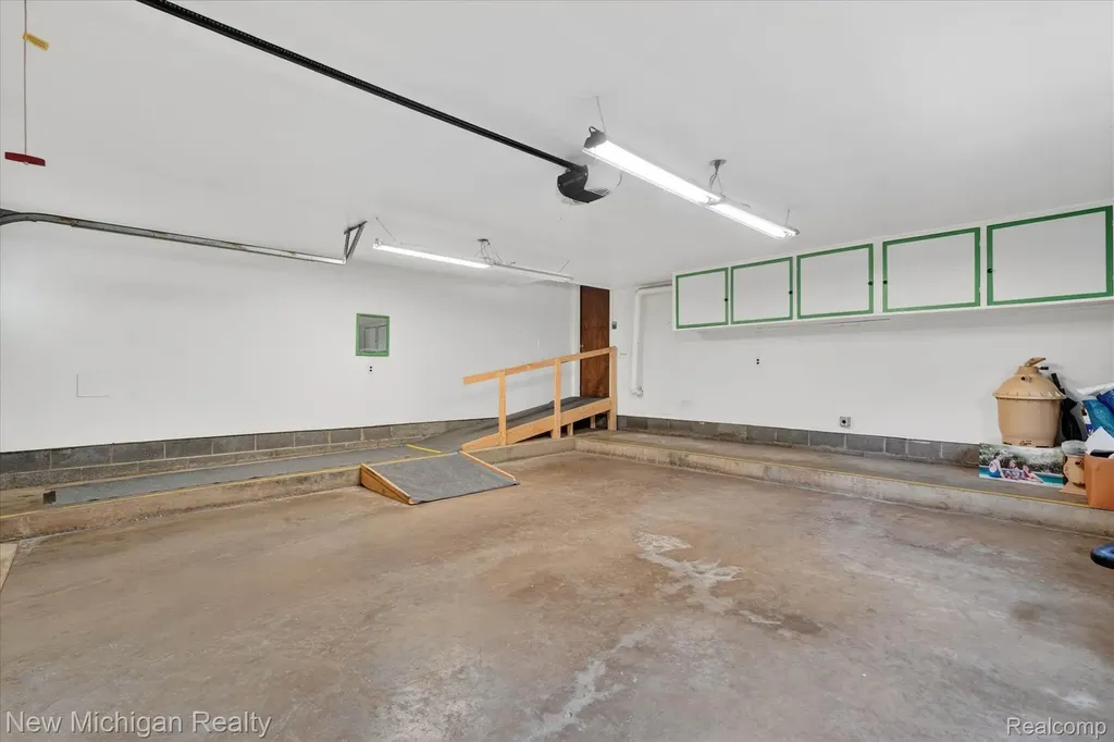 1325 Pine Grove Lane Milford Charter Township MI 48381