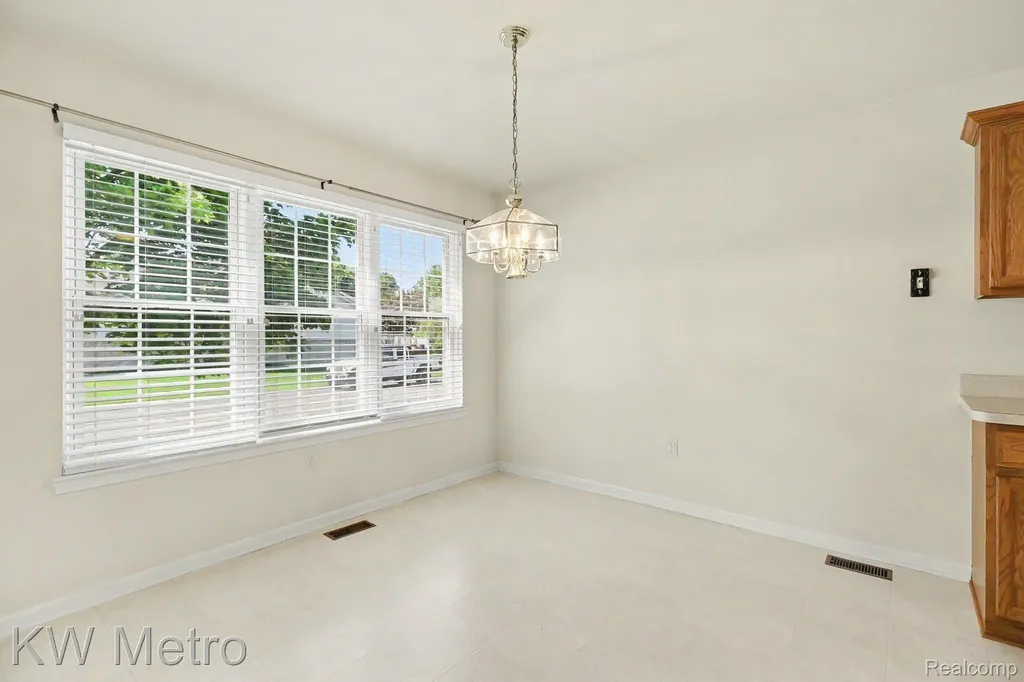41273 Greenspire Drive Clinton Charter Township MI 48038