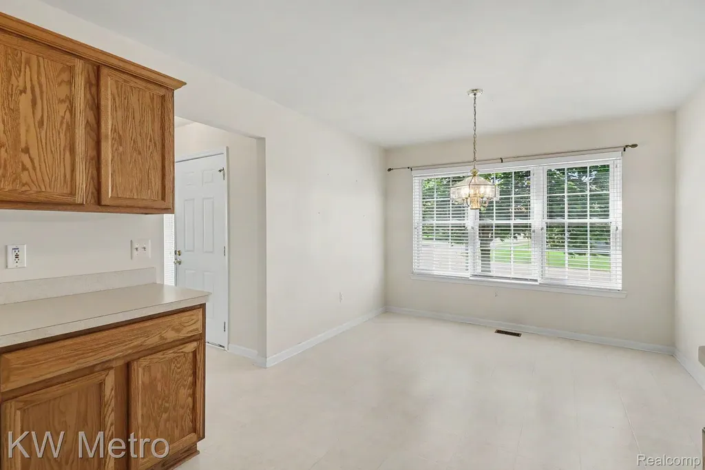 41273 Greenspire Drive Clinton Charter Township MI 48038