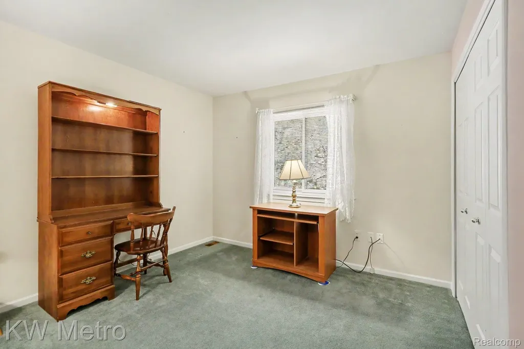 41273 Greenspire Drive Clinton Charter Township MI 48038