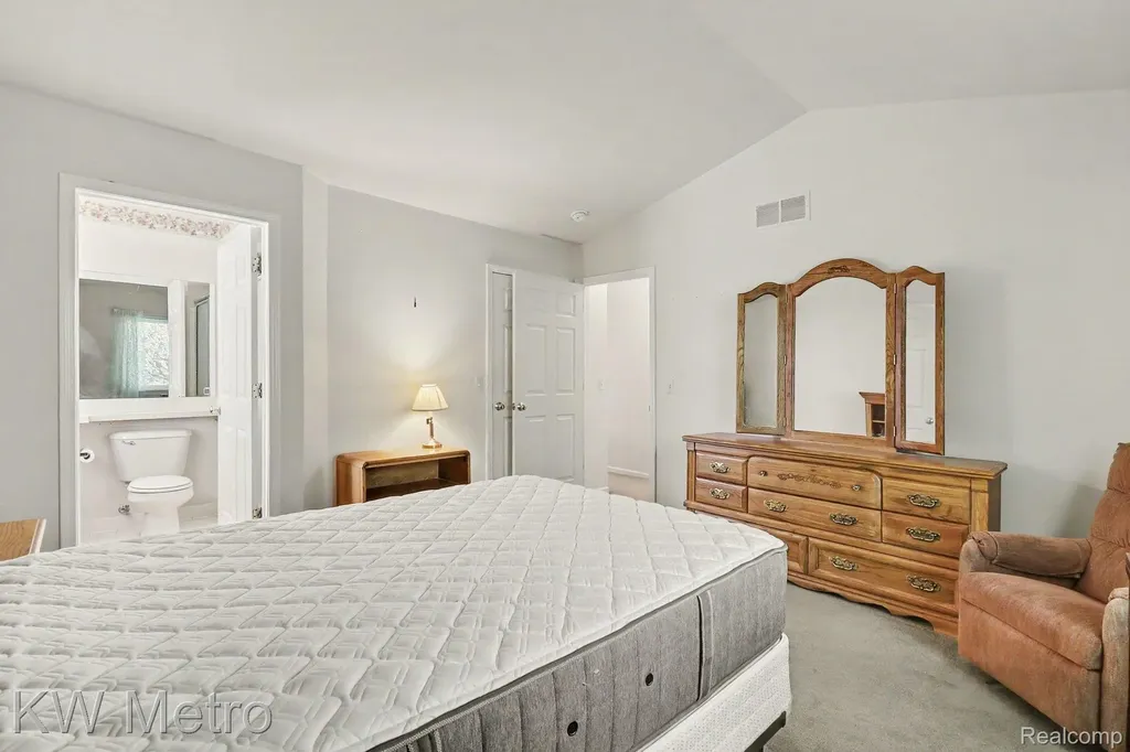 41273 Greenspire Drive Clinton Charter Township MI 48038