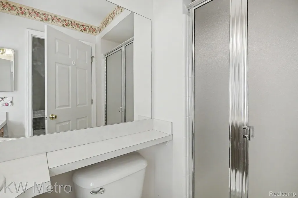 41273 Greenspire Drive Clinton Charter Township MI 48038
