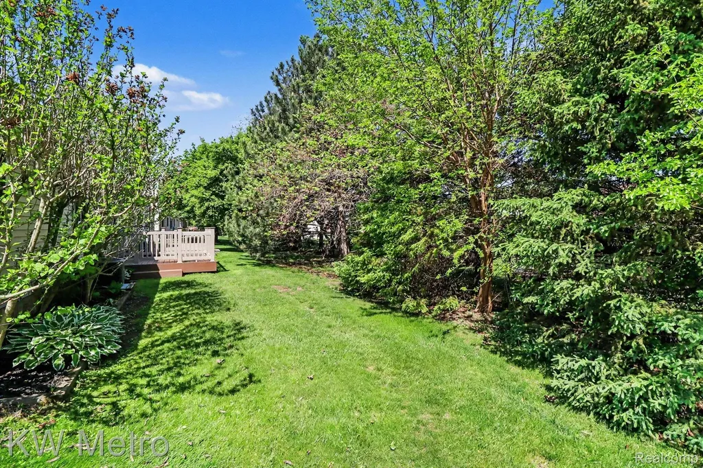 41273 Greenspire Drive Clinton Charter Township MI 48038