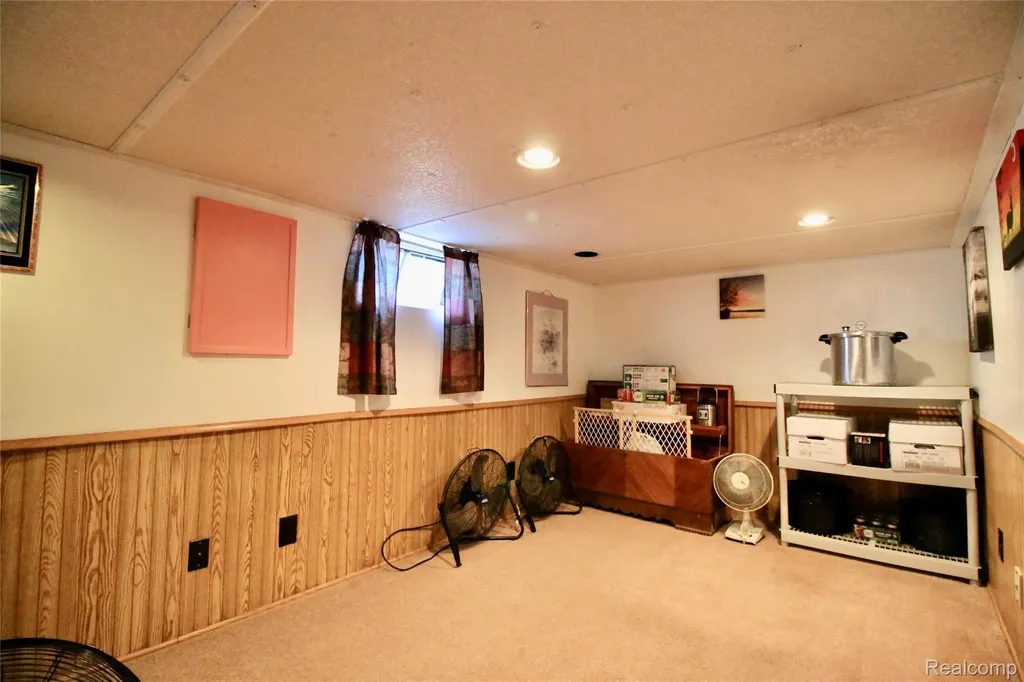 306 Tickner Street Linden City MI 48451