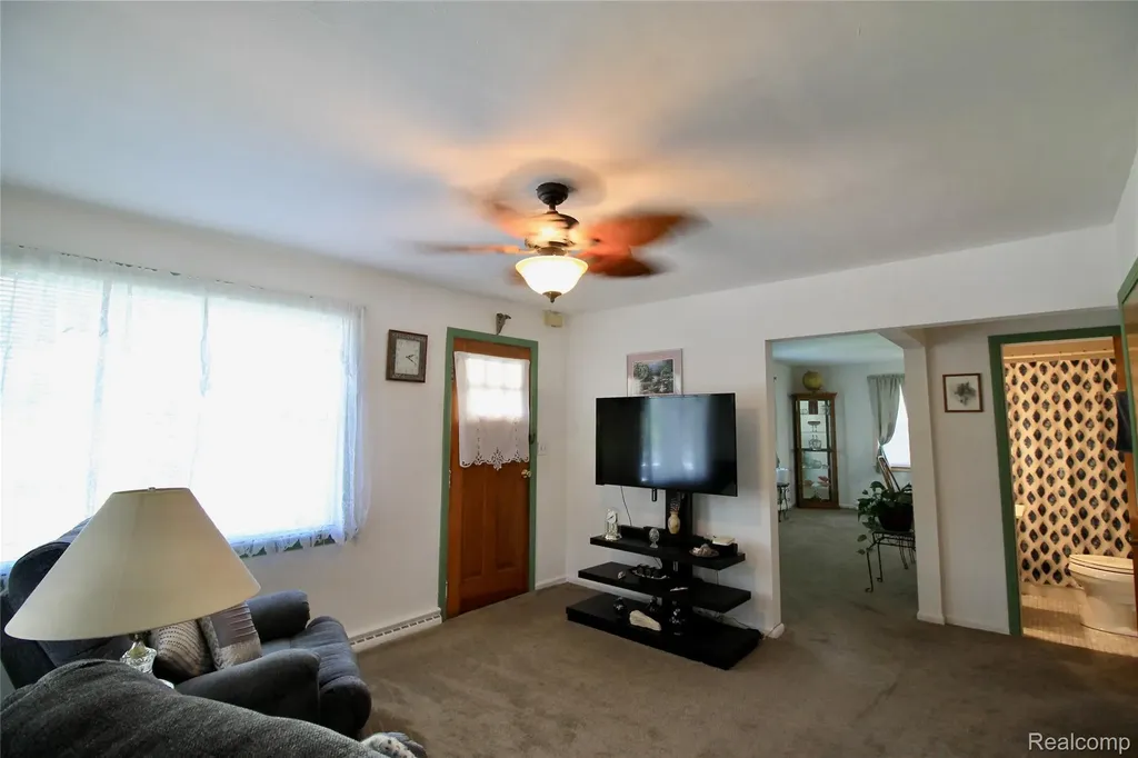 306 Tickner Street Linden City MI 48451