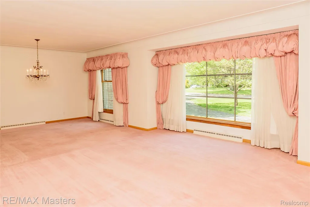 1314 Hollywood Drive Monroe City MI 48162