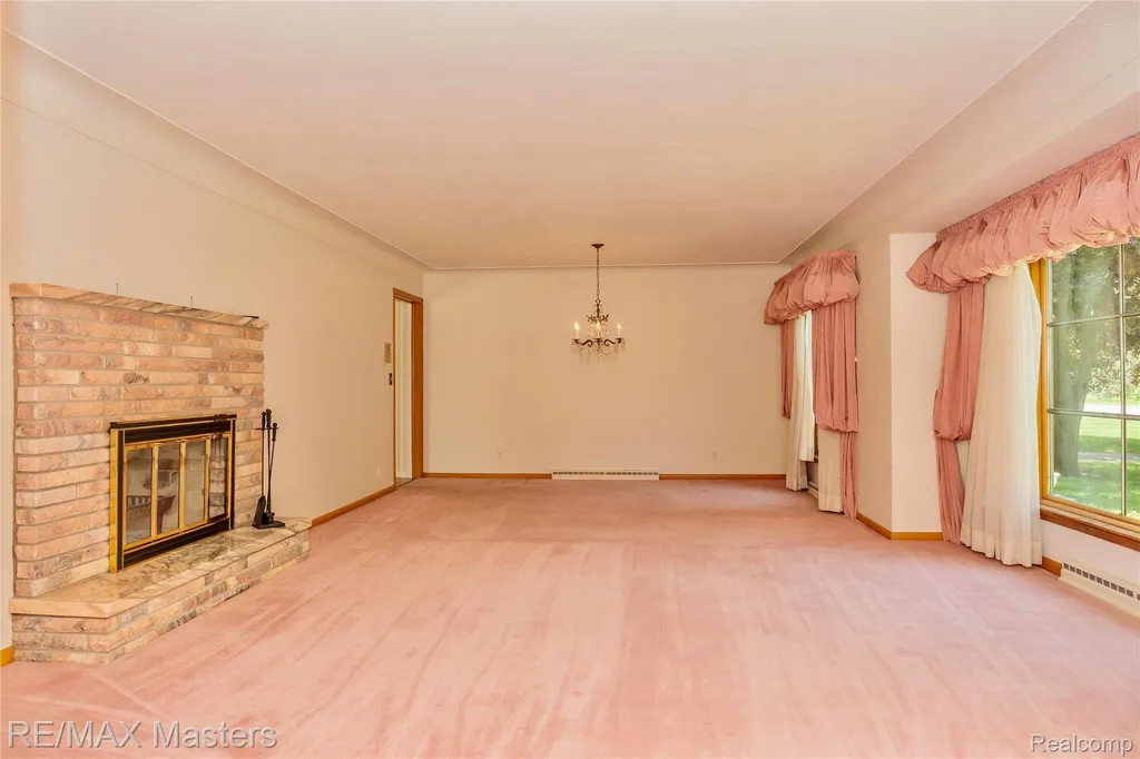 1314 Hollywood Drive Monroe City MI 48162