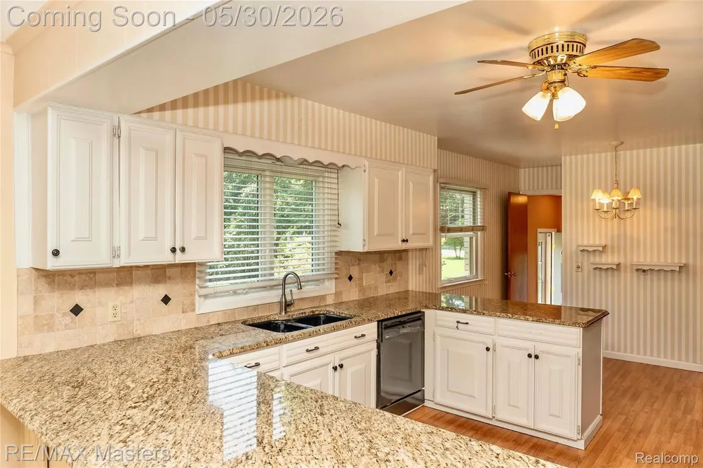 1314 Hollywood Drive Monroe City MI 48162