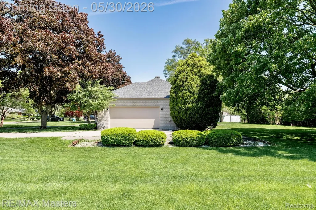 1314 Hollywood Drive Monroe City MI 48162