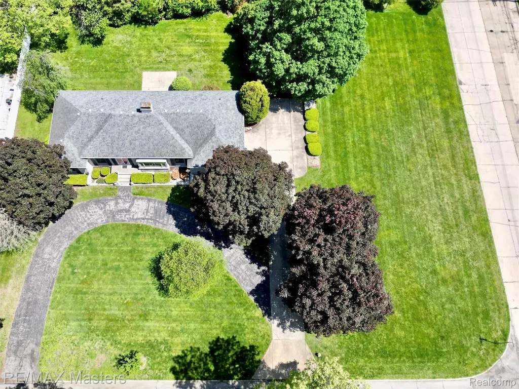 1314 Hollywood Drive Monroe City MI 48162