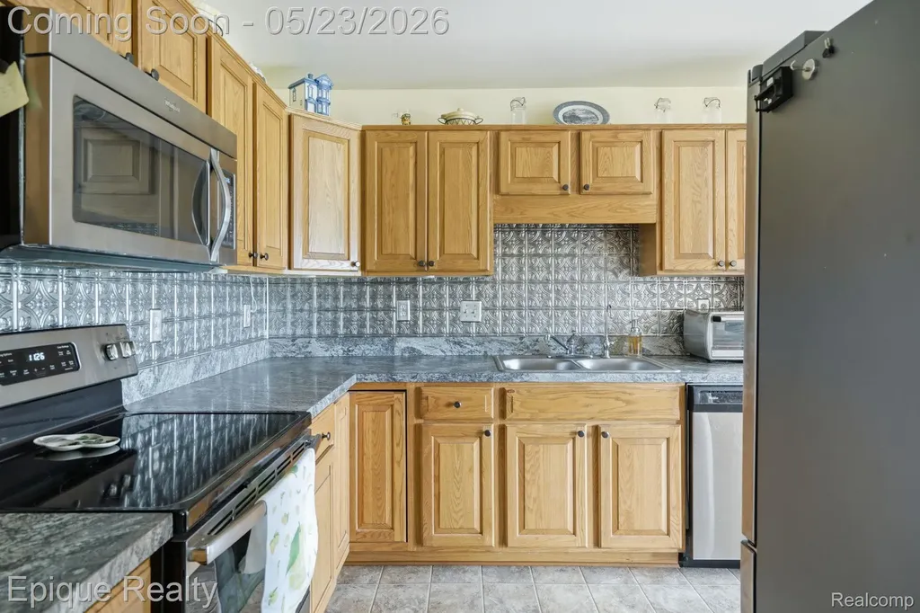 238 Quail Drive Capac Village MI 48014