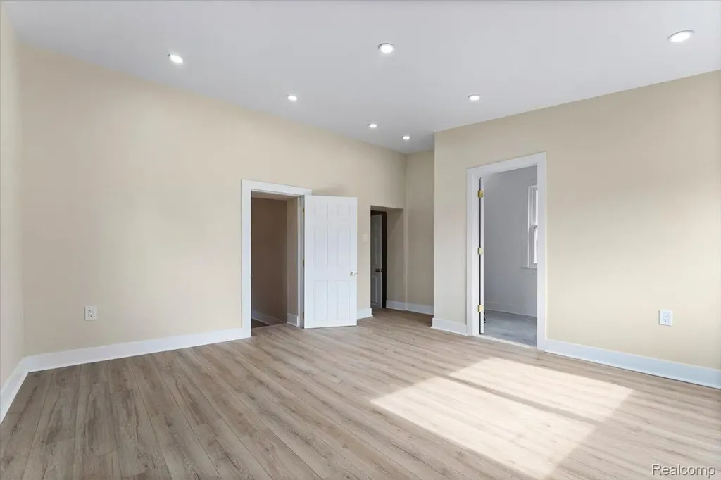 16171 Glastonbury Road Detroit City MI 48219