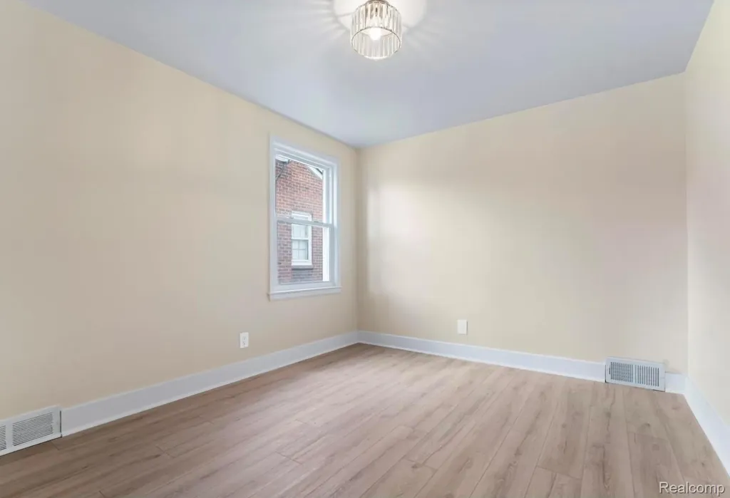 16171 Glastonbury Road Detroit City MI 48219