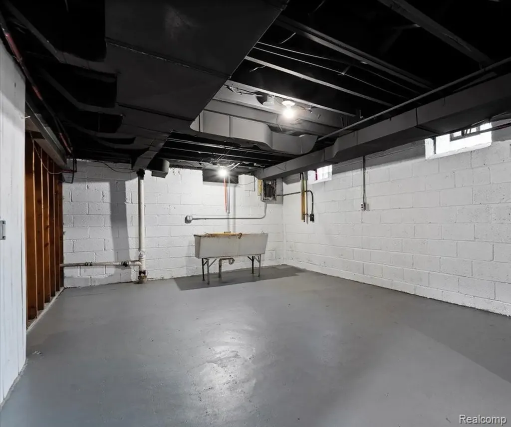 16171 Glastonbury Road Detroit City MI 48219