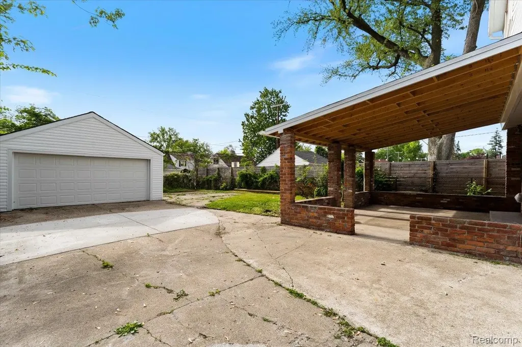 16171 Glastonbury Road Detroit City MI 48219