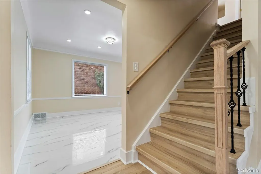 16171 Glastonbury Road Detroit City MI 48219