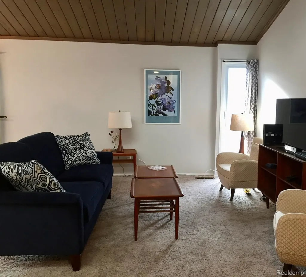 2405 Packard Street Ann Arbor City MI 48104