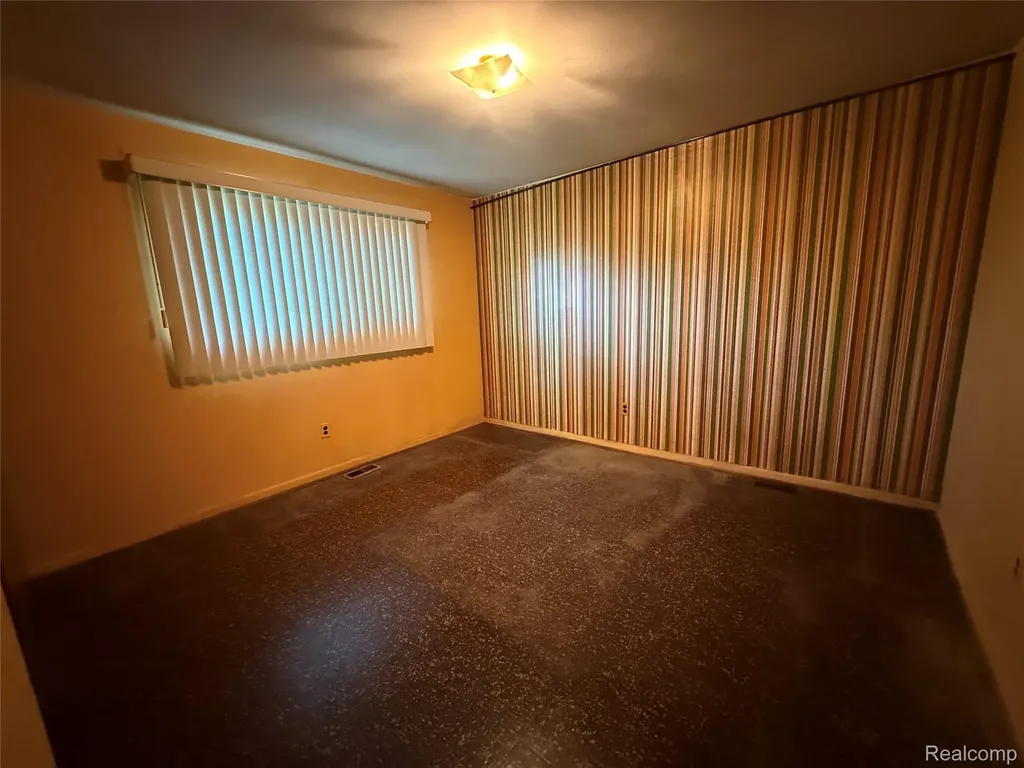 1765 Dulong Avenue Madison Heights City MI 48071