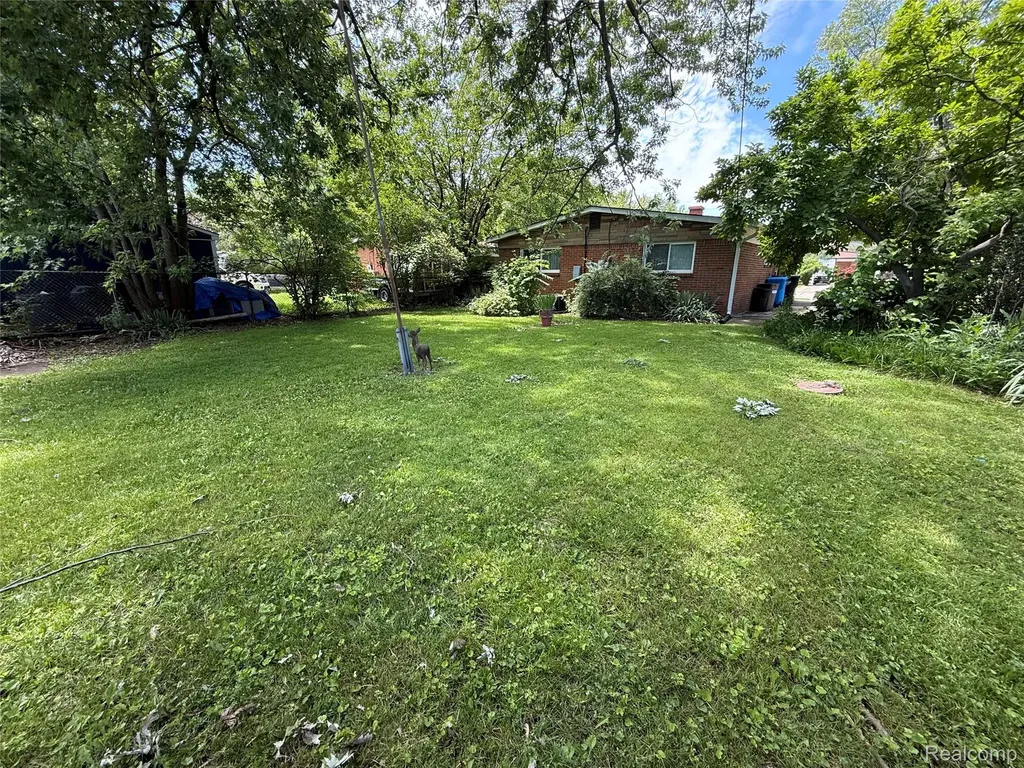 1765 Dulong Avenue Madison Heights City MI 48071