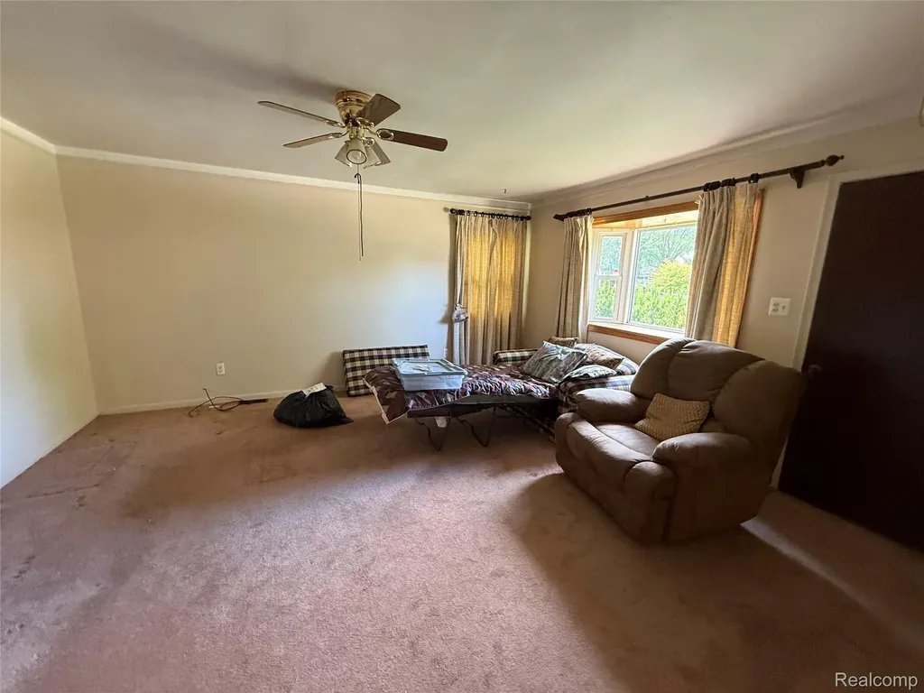 1765 Dulong Avenue Madison Heights City MI 48071