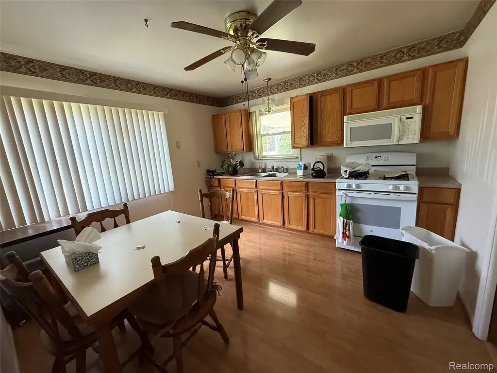 1765 Dulong Avenue Madison Heights City MI 48071