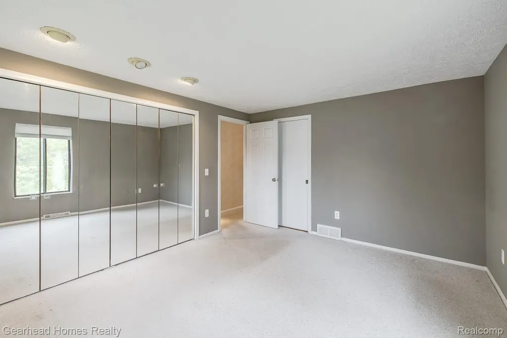 5453 Chanto Drive Independence Charter Township MI 48346