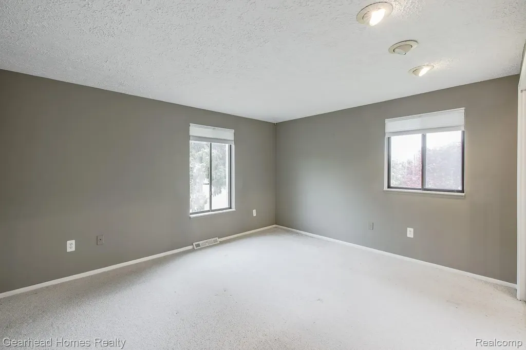 5453 Chanto Drive Independence Charter Township MI 48346