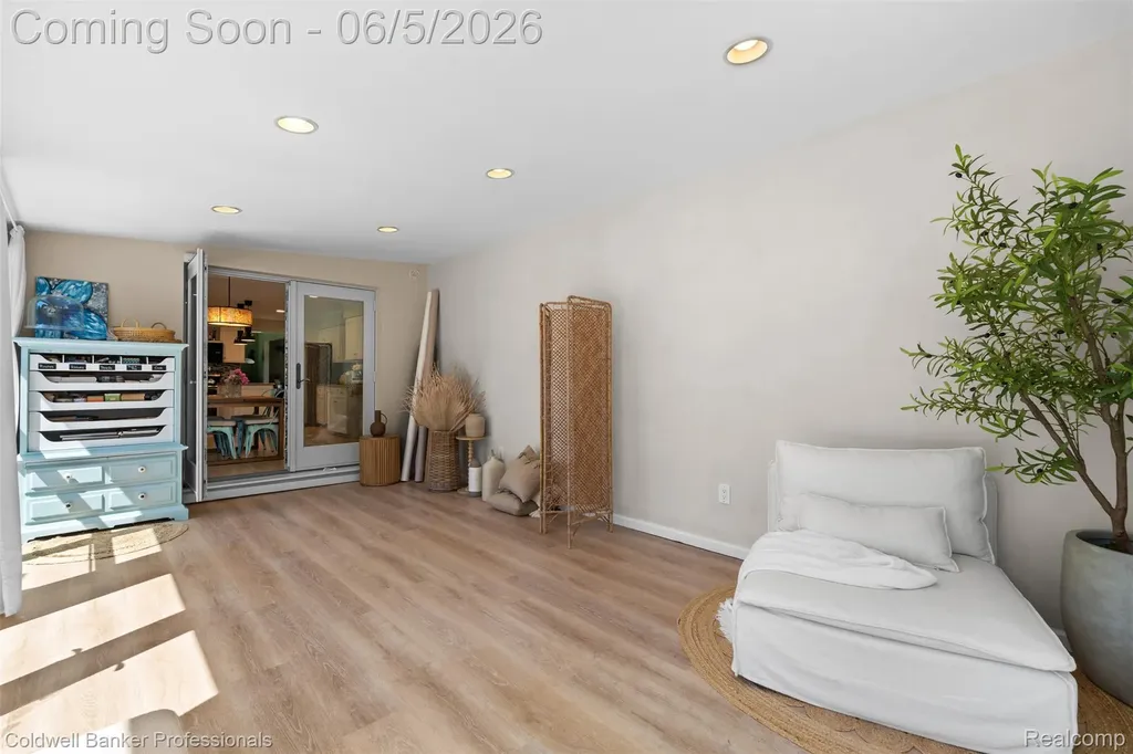 23501 Hickory Grove Lane Novi City MI 48375