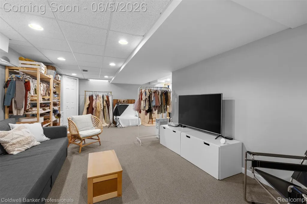 23501 Hickory Grove Lane Novi City MI 48375