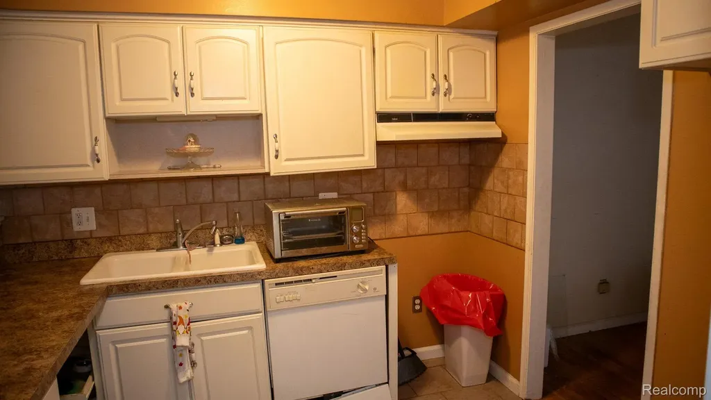 1011 Trevor Place Detroit City MI 48207