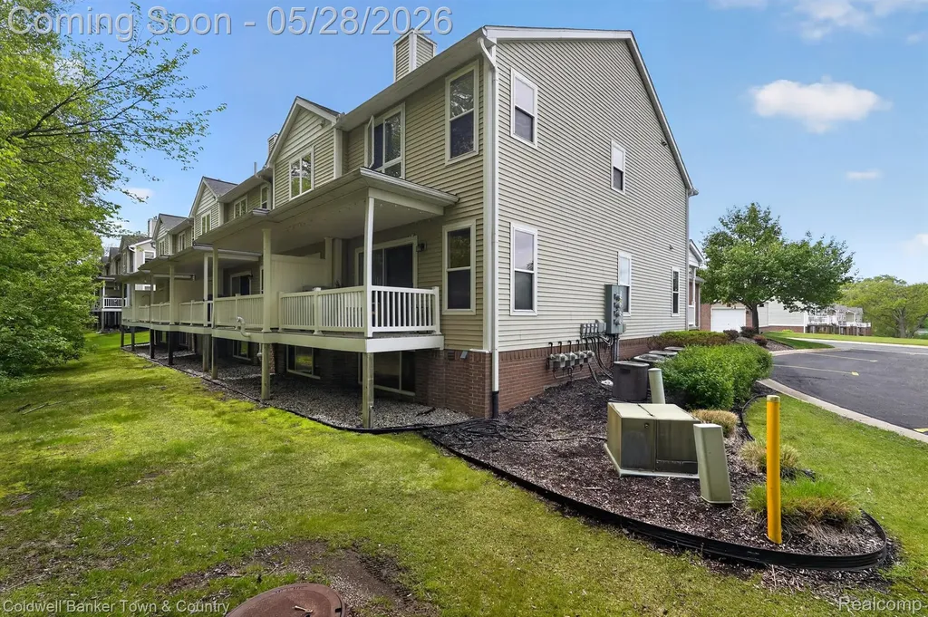 5551 Woodruff Shore Drive Brighton Township MI 48116