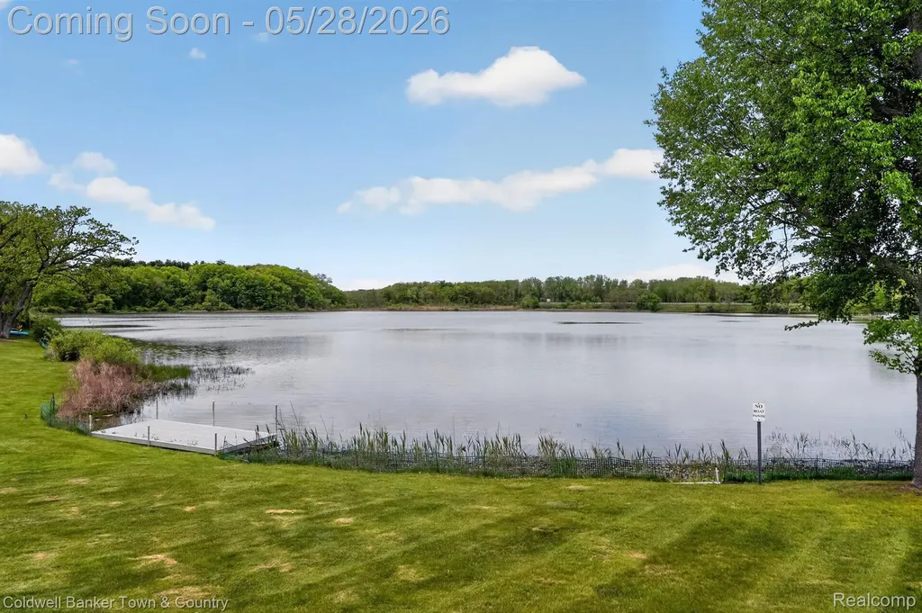 5551 Woodruff Shore Drive Brighton Township MI 48116
