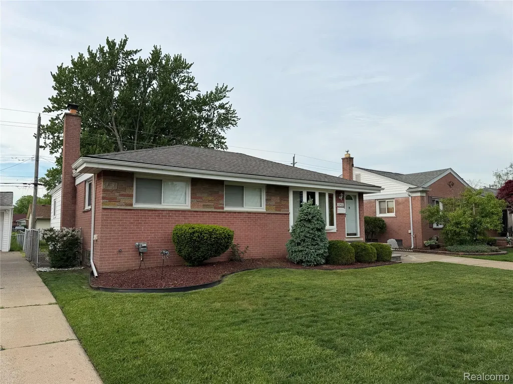 32466 Avondale Street Westland City MI 48186