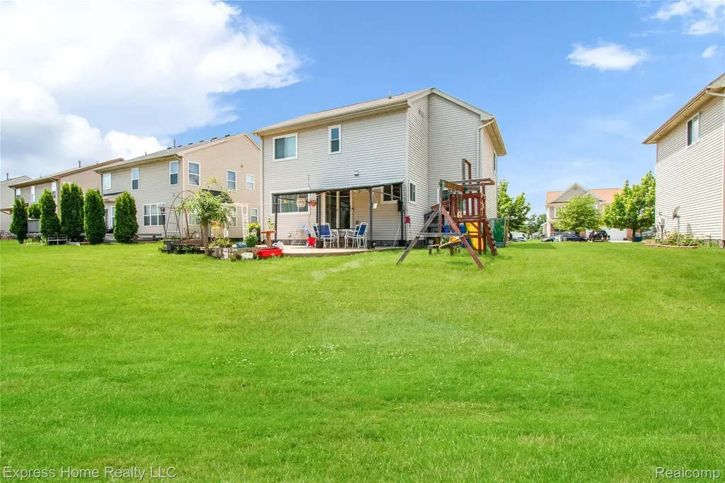 25244 Independence Trail New Haven Village MI 48089