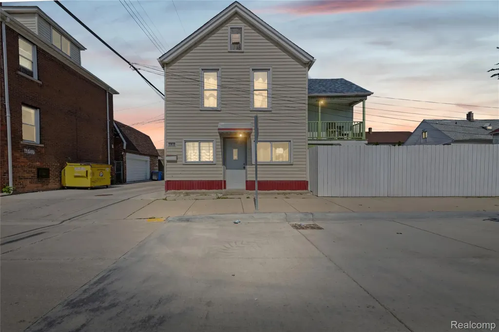 11410 Mackay Street Hamtramck City MI 48212