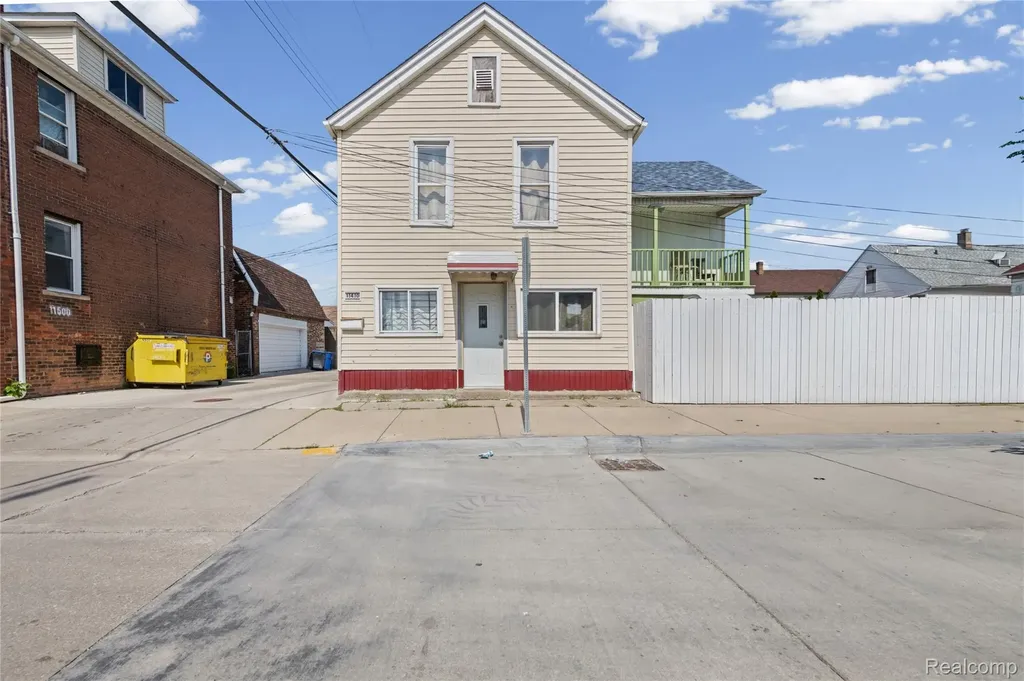11410 Mackay Street Hamtramck City MI 48212