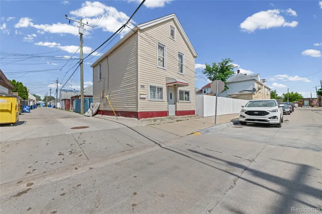 11410 Mackay Street Hamtramck City MI 48212