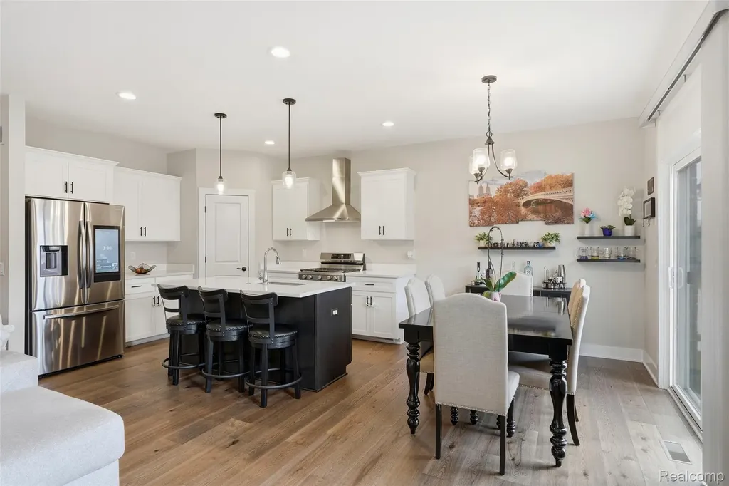 15365 Eton Pointe Drive Clinton Charter Township MI 48035