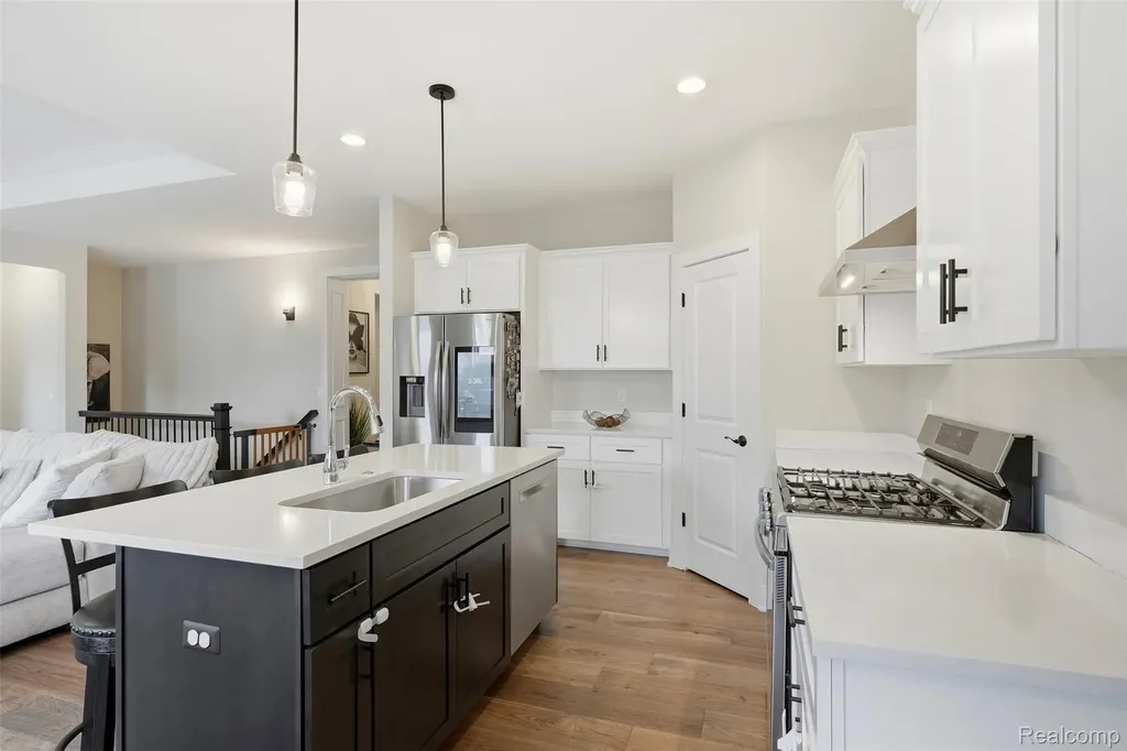 15365 Eton Pointe Drive Clinton Charter Township MI 48035
