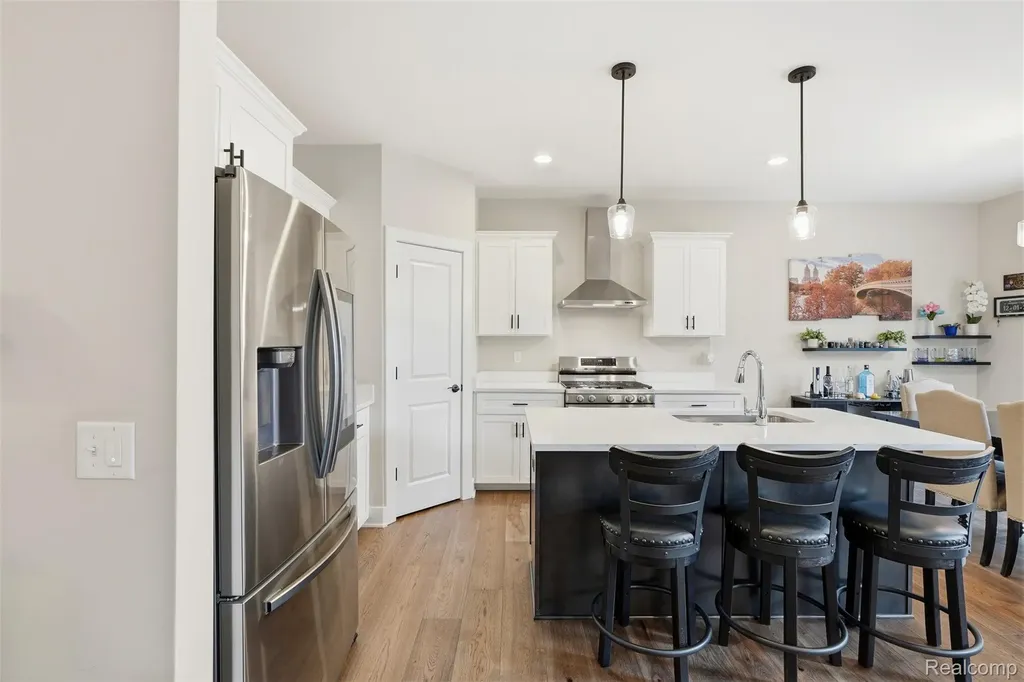 15365 Eton Pointe Drive Clinton Charter Township MI 48035